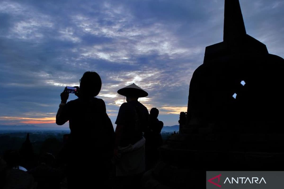 Rayakan Imlek di Candi Borobudur: Ada Promo Tiket Puncak hingga Atraksi Barongsai