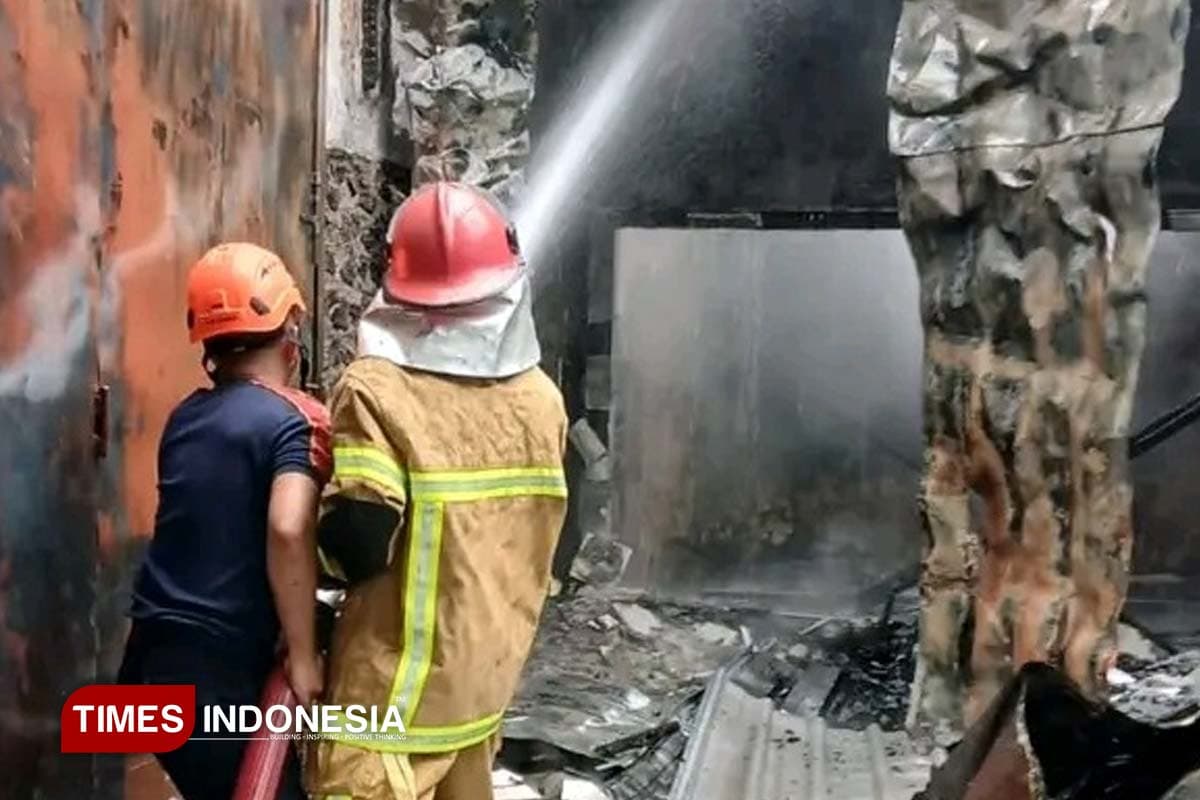 Awal Ramadan, Musibah Kebakaran Melalap Bengkel Motor di Pemalang